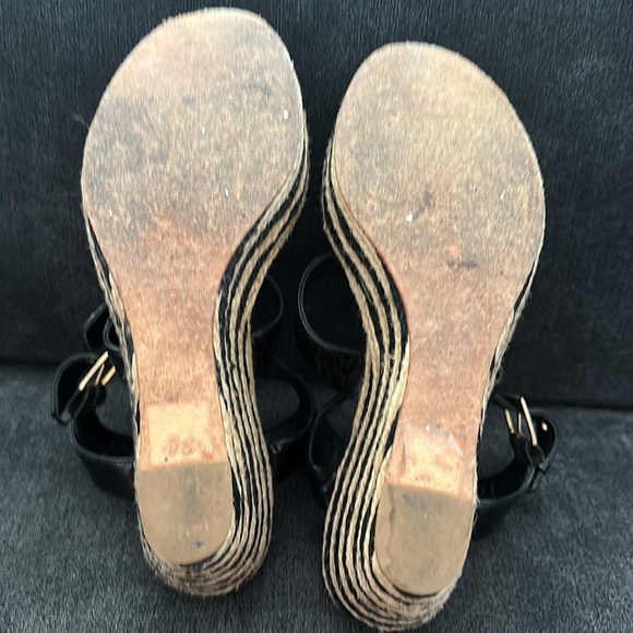 Kate Spade sandals. - Picture 6 of 7